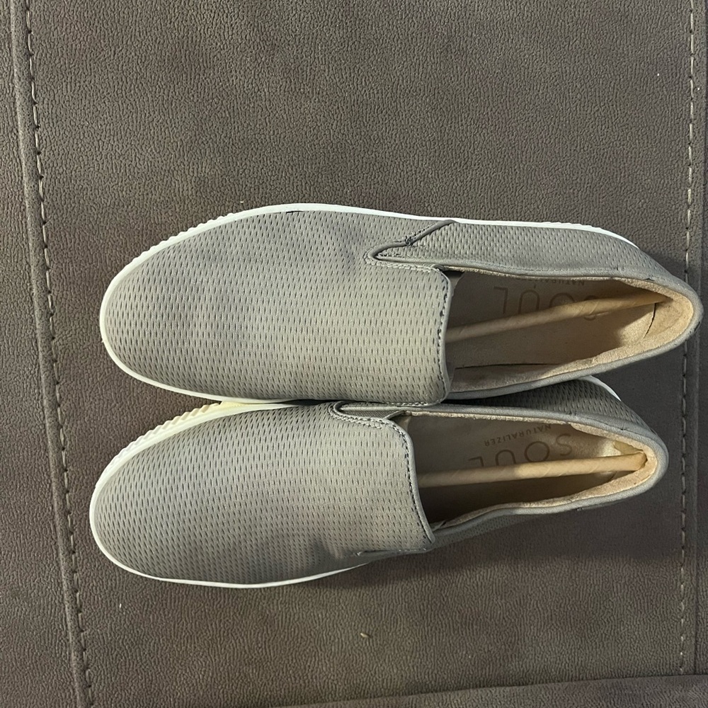 SOUL Naturalizer Gray Women's Slip-On Sneakers
